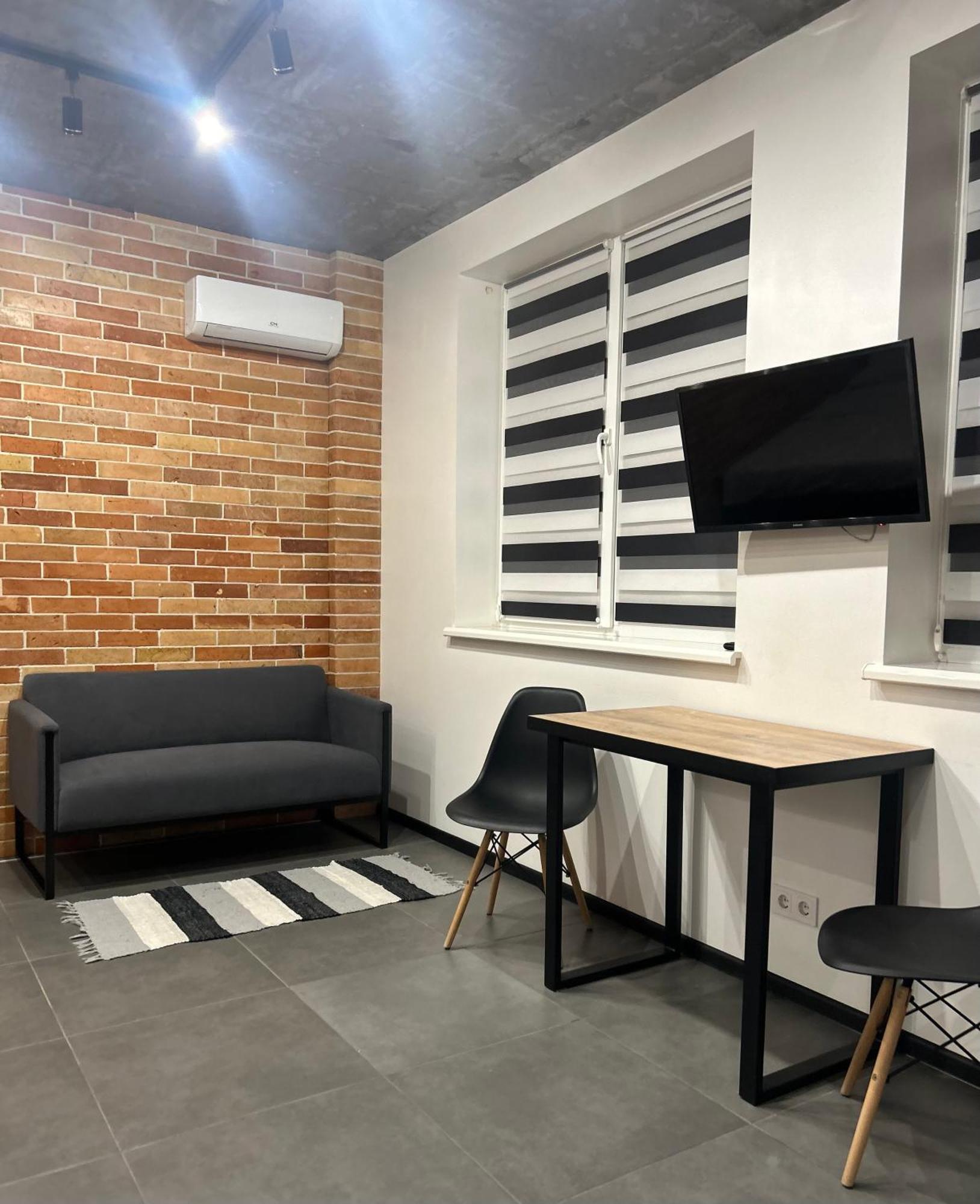 Loft на кониського, центр Apartment *